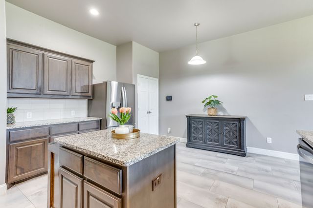 1140 Indigo Lane, Burleson, TX 76058