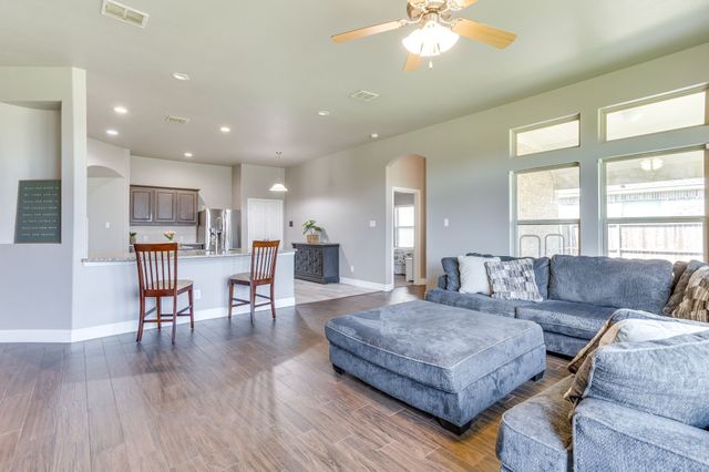 1140 Indigo Lane, Burleson, TX 76058