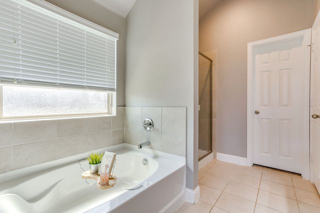1140 Indigo Lane, Burleson, TX 76058