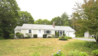 247 Great Pines Dr, Mashpee, MA 02649
