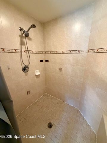 915 Twisting Branch Court, Melbourne, FL 32935