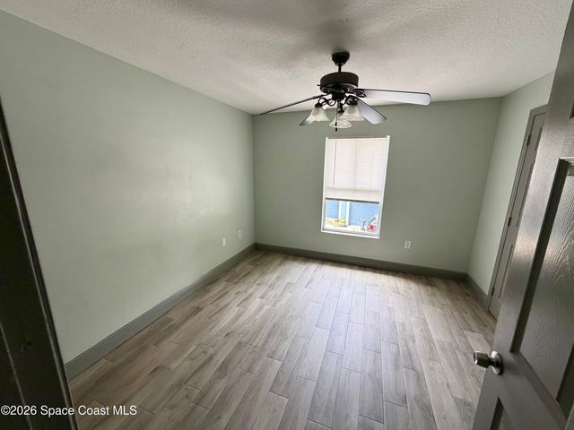 915 Twisting Branch Court, Melbourne, FL 32935