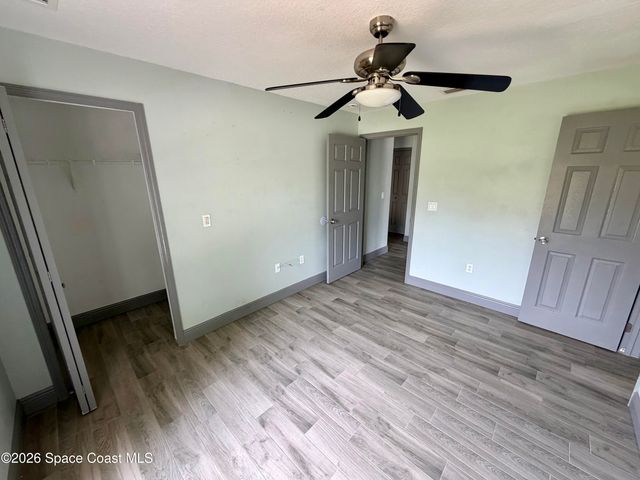 915 Twisting Branch Court, Melbourne, FL 32935