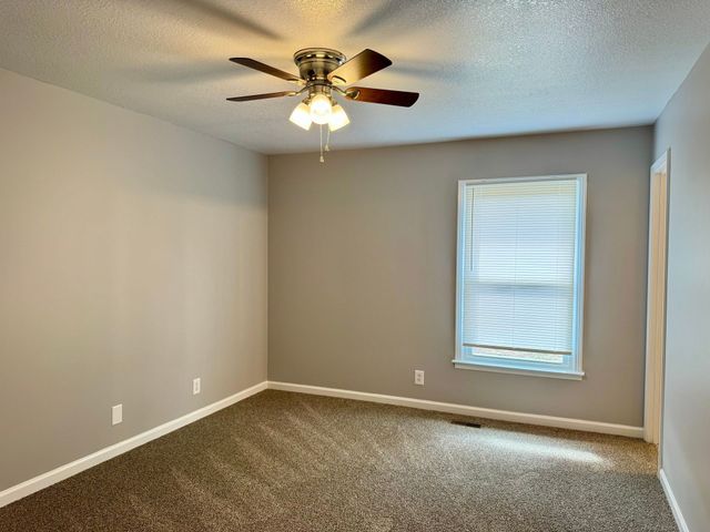 206 Millstone Cir, Clarksville, TN 37042