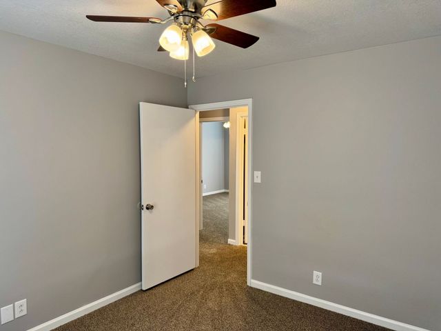 206 Millstone Cir, Clarksville, TN 37042