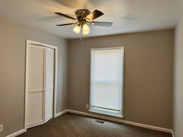 206 Millstone Cir, Clarksville, TN 37042