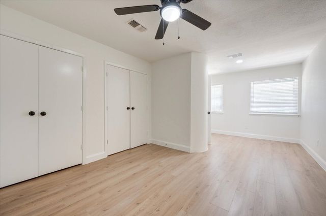 805 W Chambers Street B, Cleburne, TX 76033