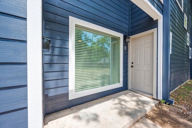 805 W Chambers Street B, Cleburne, TX 76033