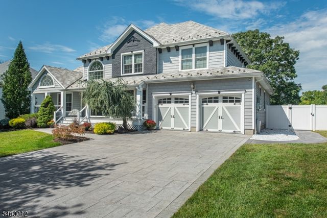 9 Alexandria Dr, East Hanover Twp., NJ 07936