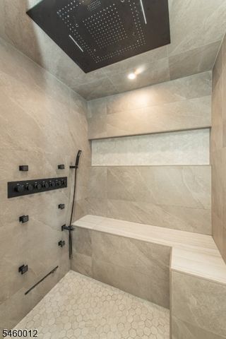 9 Alexandria Dr, East Hanover Twp., NJ 07936