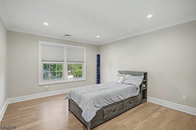 9 Alexandria Dr, East Hanover Twp., NJ 07936