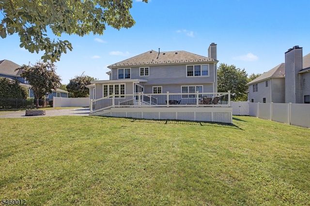 9 Alexandria Dr, East Hanover Twp., NJ 07936