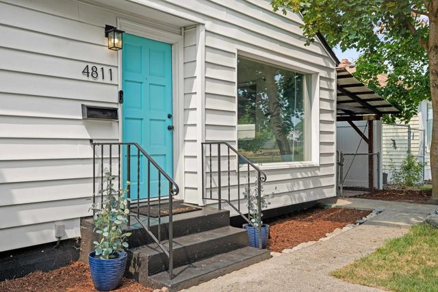 4811 N Oak St, Spokane, WA 99205