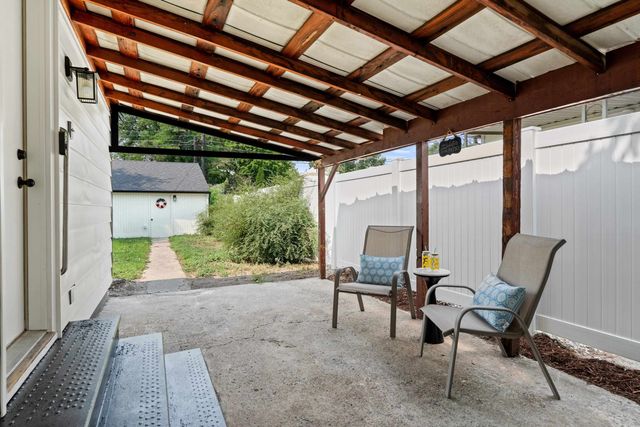 4811 N Oak St, Spokane, WA 99205