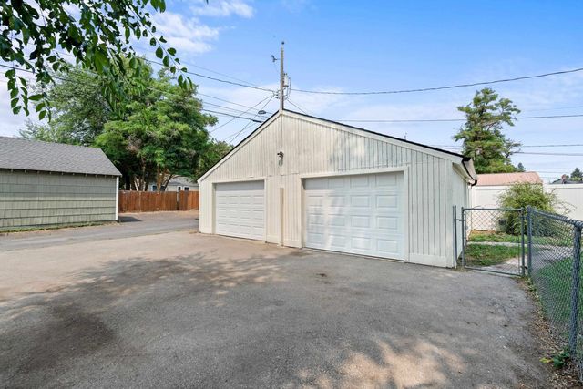 4811 N Oak St, Spokane, WA 99205