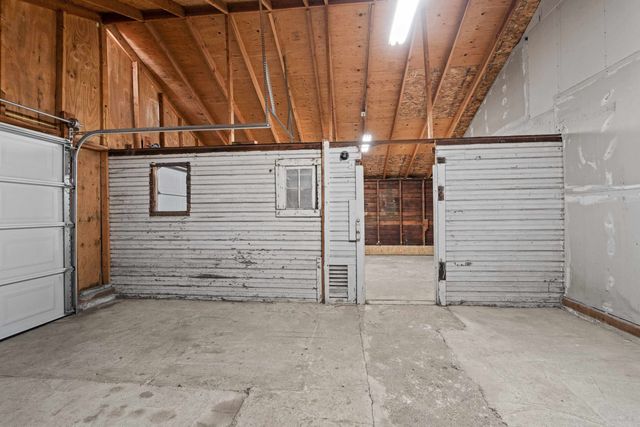 4811 N Oak St, Spokane, WA 99205