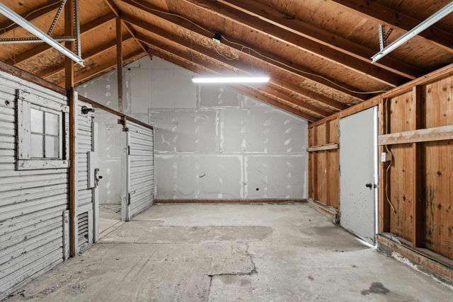 4811 N Oak St, Spokane, WA 99205