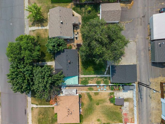 4811 N Oak St, Spokane, WA 99205