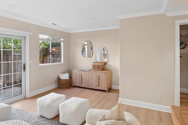 527 Tyndall Street, Los Altos, CA 94022