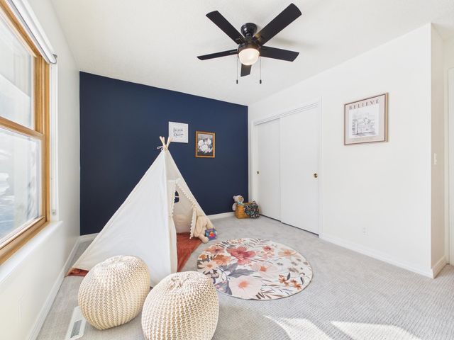 6942 E Newbury Cir, Wichita, KS 67226