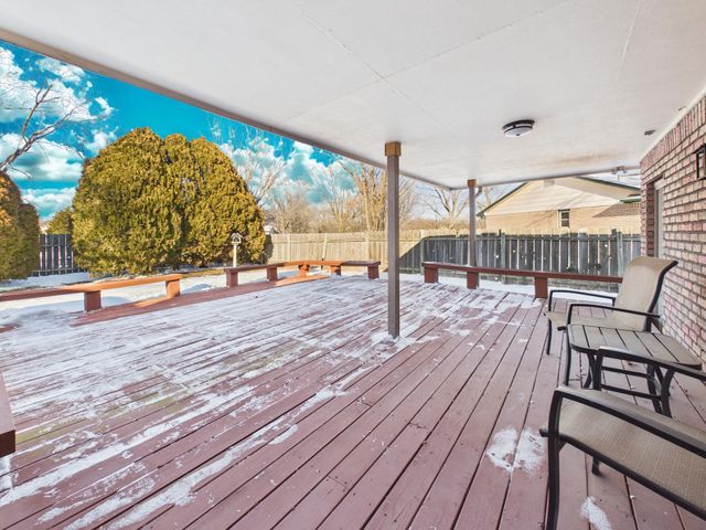 6942 E Newbury Cir, Wichita, KS 67226