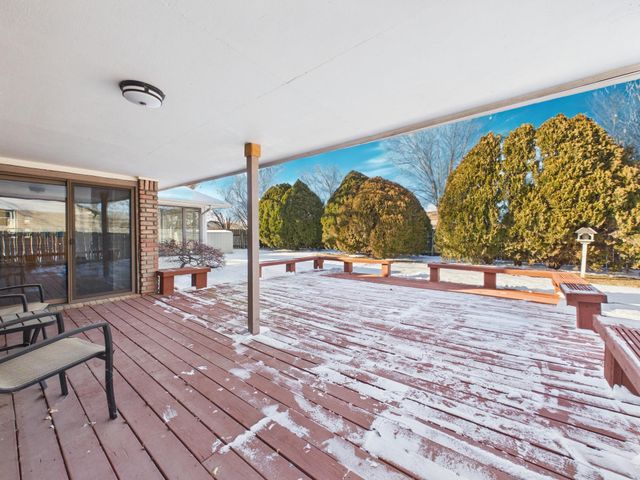 6942 E Newbury Cir, Wichita, KS 67226