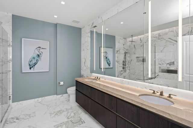 363 E Wacker Drive 2503, Chicago, IL 60601
