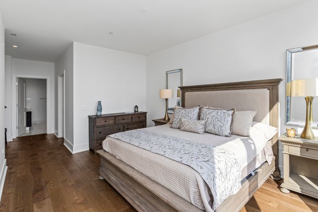 363 E Wacker Drive 2503, Chicago, IL 60601