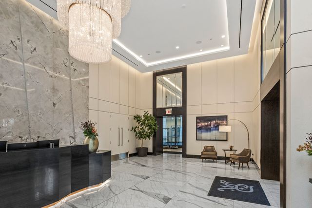 363 E Wacker Drive 2503, Chicago, IL 60601