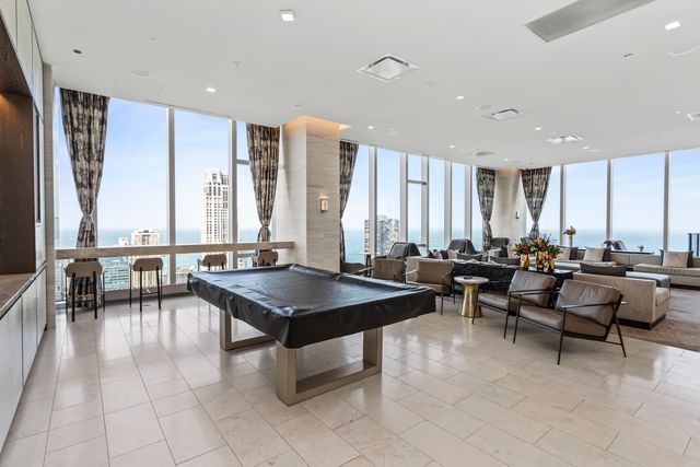 363 E Wacker Drive 2503, Chicago, IL 60601