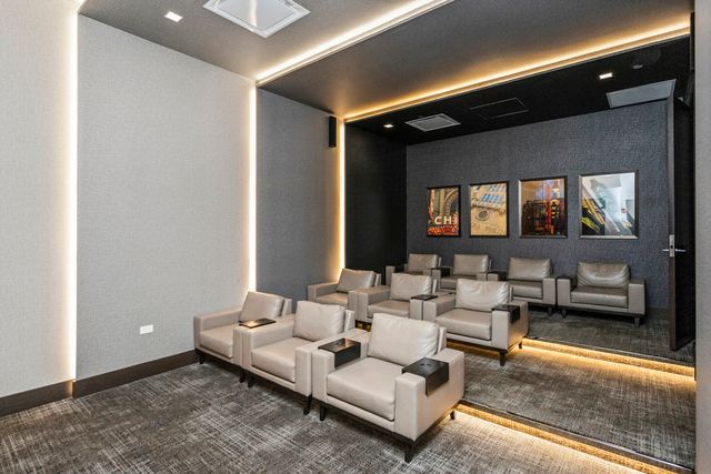 363 E Wacker Drive 2503, Chicago, IL 60601