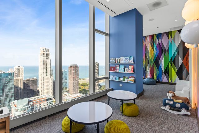 363 E Wacker Drive 2503, Chicago, IL 60601