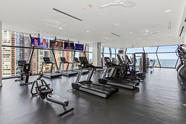 363 E Wacker Drive 2503, Chicago, IL 60601