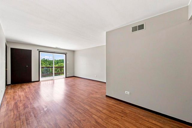 6408 Nature Drive 3W, Oak Forest, IL 60452