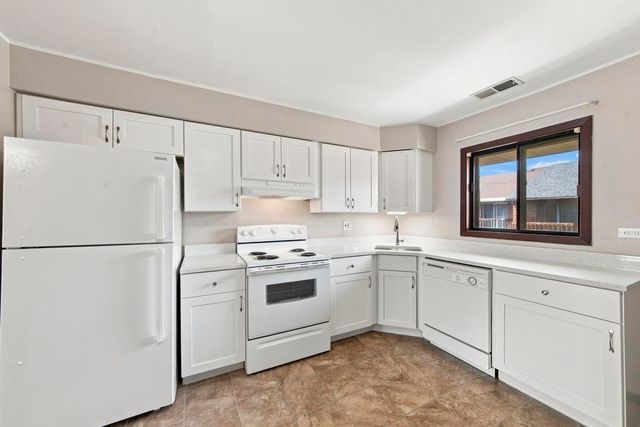 6408 Nature Drive 3W, Oak Forest, IL 60452