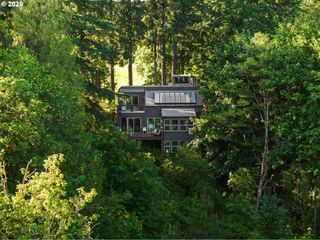 20586 S NURSERY Ln, Oregon City, OR 97045