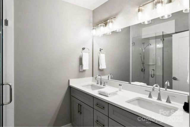 102 Southside Avenue 15, Asheville, NC 28801