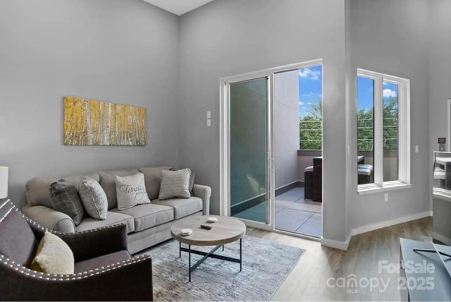 102 Southside Avenue 15, Asheville, NC 28801