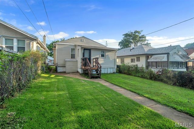 6835 Etzel Avenue, University City, MO 63130