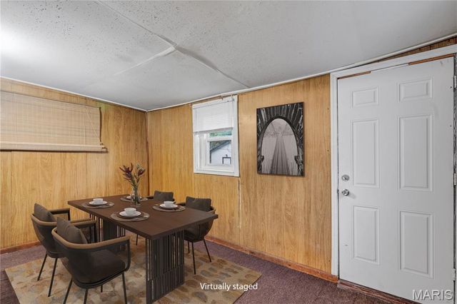 6835 Etzel Avenue, University City, MO 63130