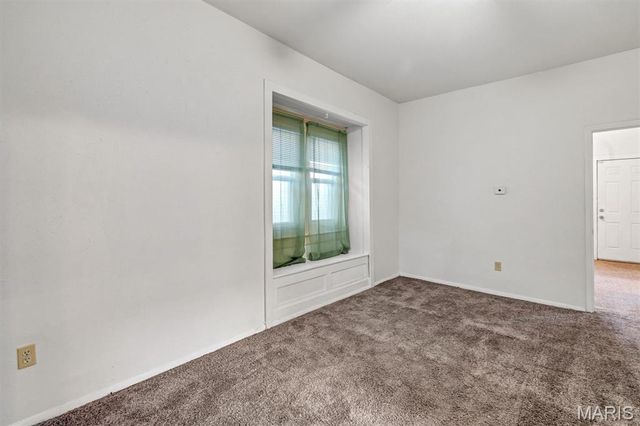 6835 Etzel Avenue, University City, MO 63130