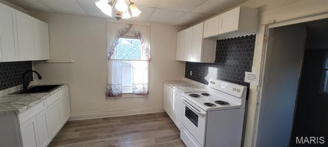 6835 Etzel Avenue, University City, MO 63130