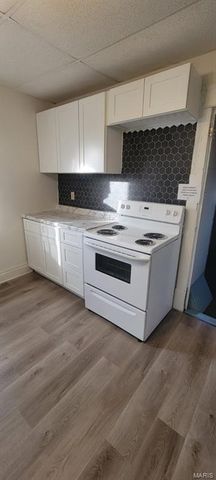 6835 Etzel Avenue, University City, MO 63130