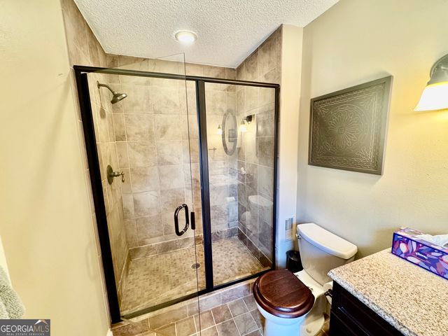 246 Harvey Lane, Lavonia, GA 30553