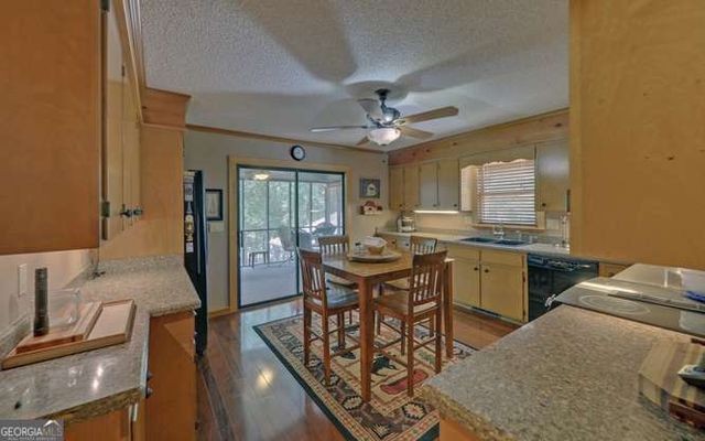 246 Harvey Lane, Lavonia, GA 30553