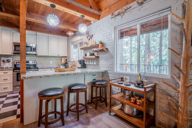 3166 Muriettas Roost, Dorrington, CA 95223