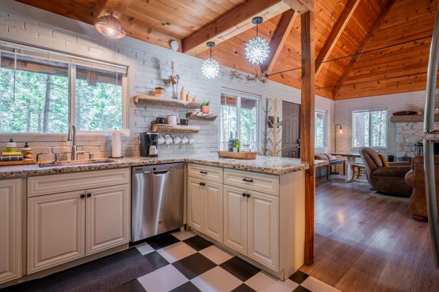 3166 Muriettas Roost, Dorrington, CA 95223