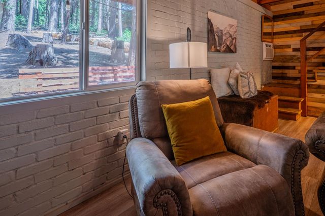 3166 Muriettas Roost, Dorrington, CA 95223