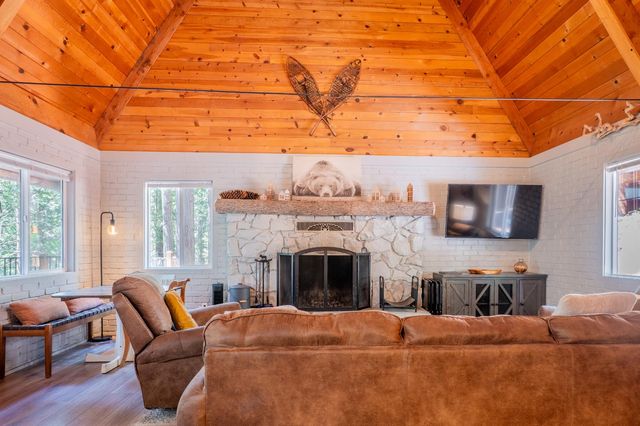 3166 Muriettas Roost, Dorrington, CA 95223