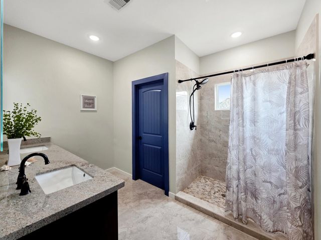 1983 Royalville Court, Port Bolivar, TX 77650